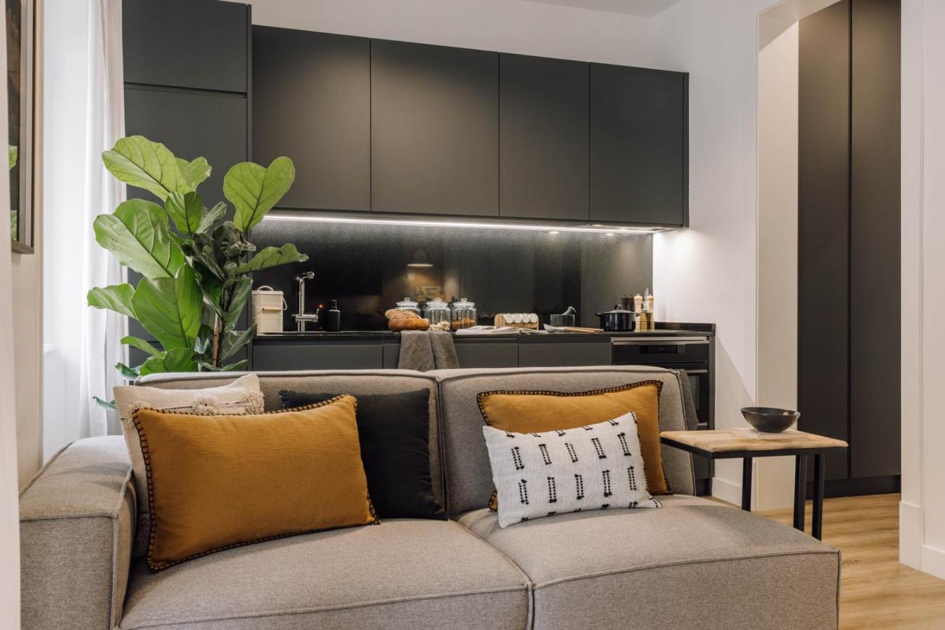 Apartment Mushi - Cozy 1 Bedroom And Terrace In Avenidas Novas *